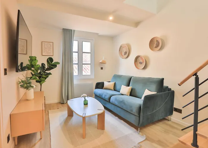 2 Bed Flat - Hyper Centre St Tropez * Saint-Tropez