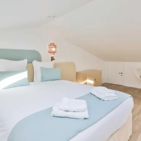 2 Bed Flat - Hyper Centre St Tropez