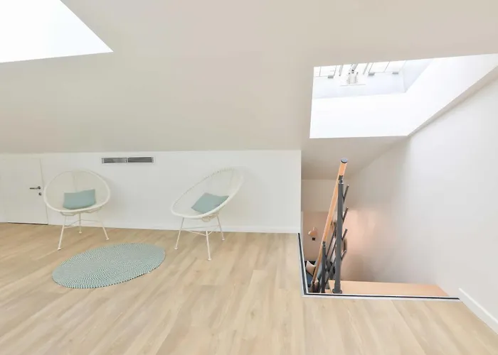 2 Bed Flat - Hyper Centre St Tropez *